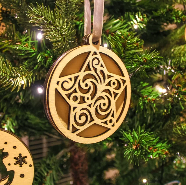 Star Wood handmade Christmas decoration